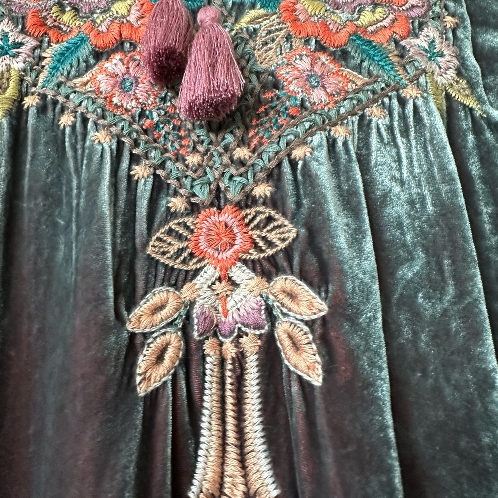 Johnny Was Maeve Velvet Trapunto tunic Dress with Floral Embroidery - Picture 9 of 11